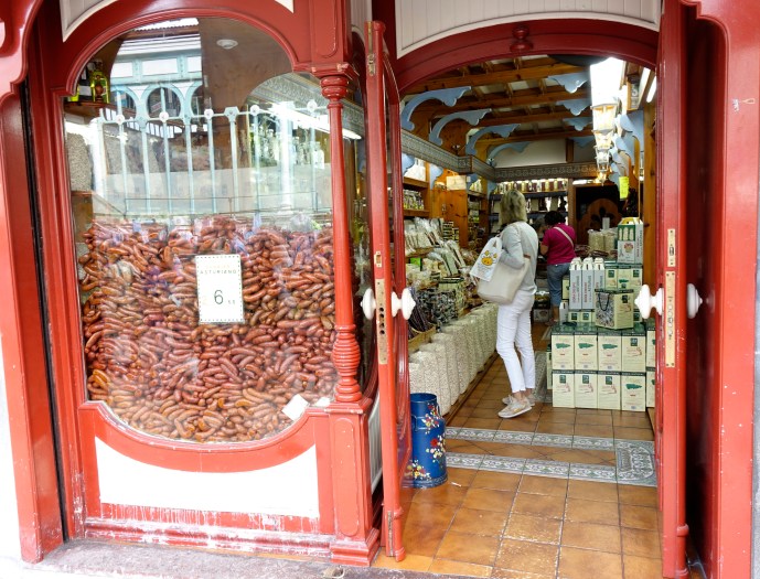 Tienda de chorizos  (Oviedo)
