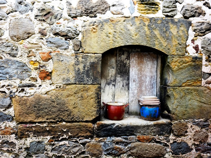 Ventana con ollas (Tazones)