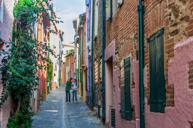 Colliure-Casas-Colores-Pareja