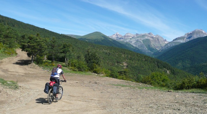 Alegaciones con sello registro 2 012