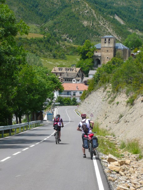 Alegaciones con sello registro 2 027