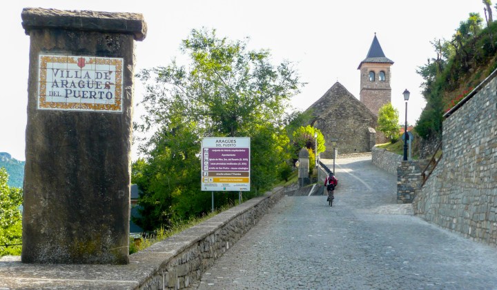 Alegaciones con sello registro 2 028