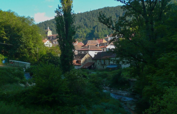 Alegaciones con sello registro 2 076