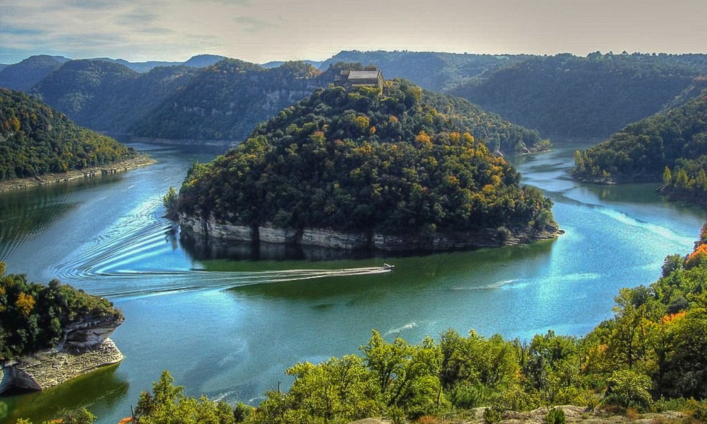 28261668-copy-1024x768